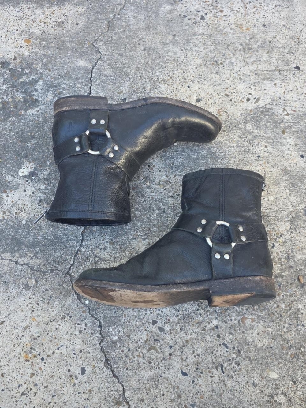 Frye Phillip Harness Short Ankle Boots Womens Size 6.5B Black Leather Zip Moto